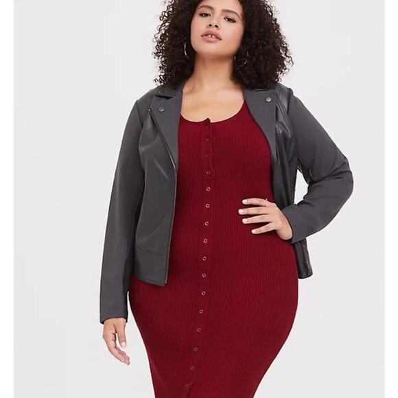 Torrid midi rib knit snap front dress red sz 3X - Picture 2 of 6